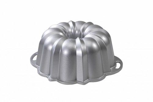 50037_anniv_bundt_1024x681