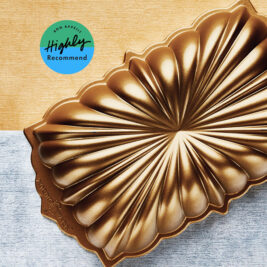 This Pan Makes the Most Beautiful Loaf Cakes, Ever