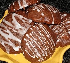 Nordicware Baking Sheet Review, Mostaccioli Cookies, & Giveaway