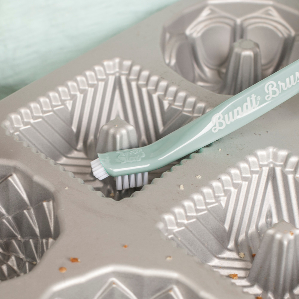 The Ultimate Bundt® Cleaning Tool View 2