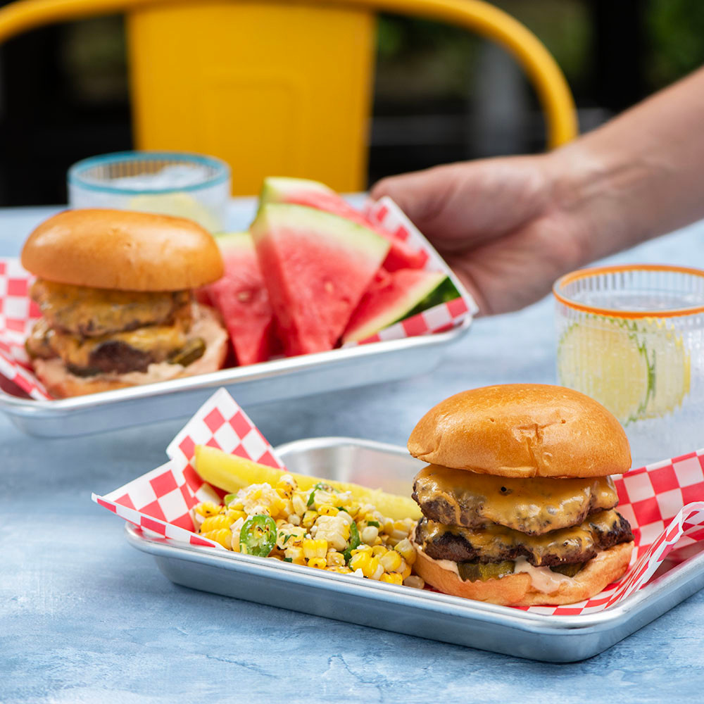 2 Pack Burger Serving Trays View 2
