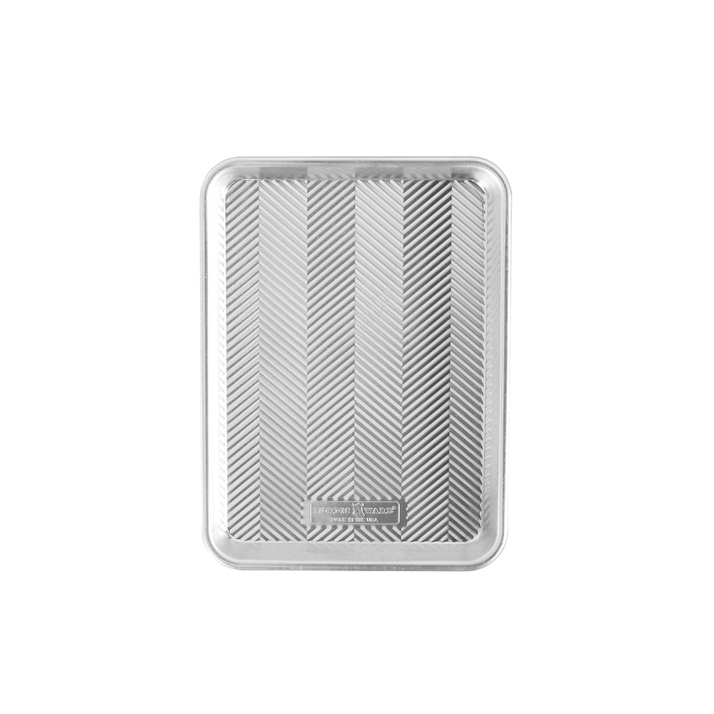 Prism Aluminum Quarter Sheet Pan View 1