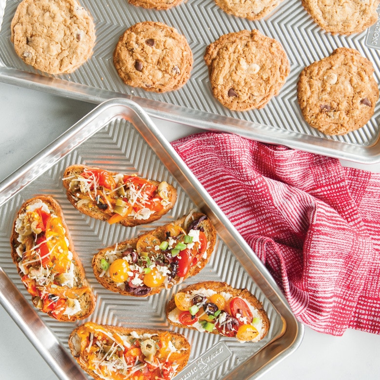 Prism Baking Sheet Set View 2