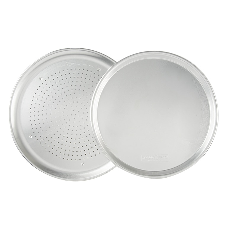 Traditional and Crisper Pizza Pan Set View 1