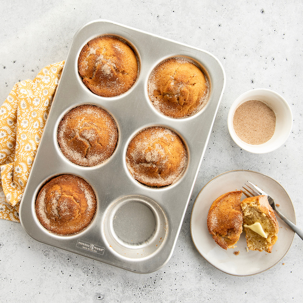 Naturals® Jumbo Muffin Pan View 2