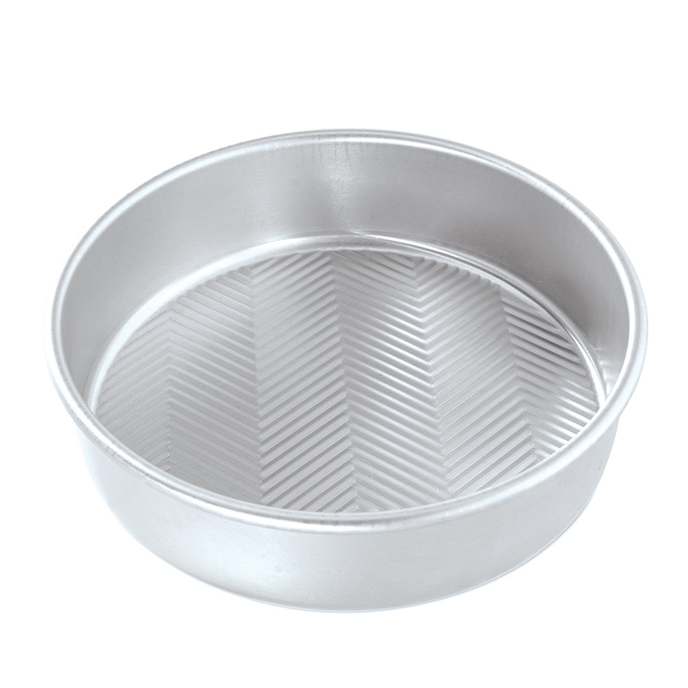 Prism 9” Round Cake Pan View 1