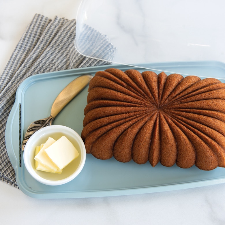 Loaf Cake Keeper View 2