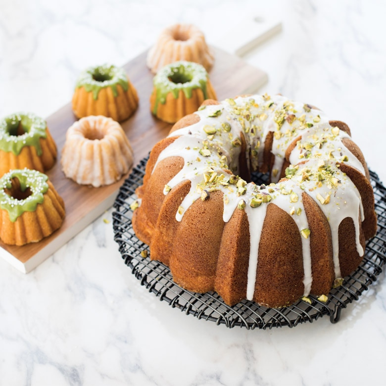 ProForm Anniversary Bundt Pan with Handles View 2