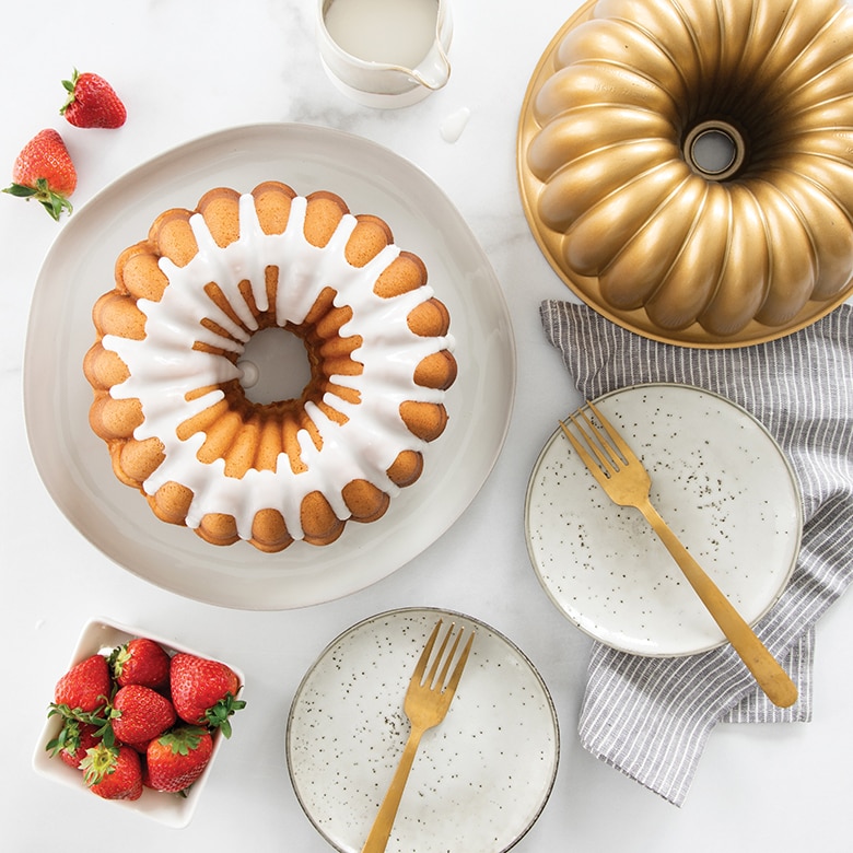 Elegant Party Bundt® Pan View 2