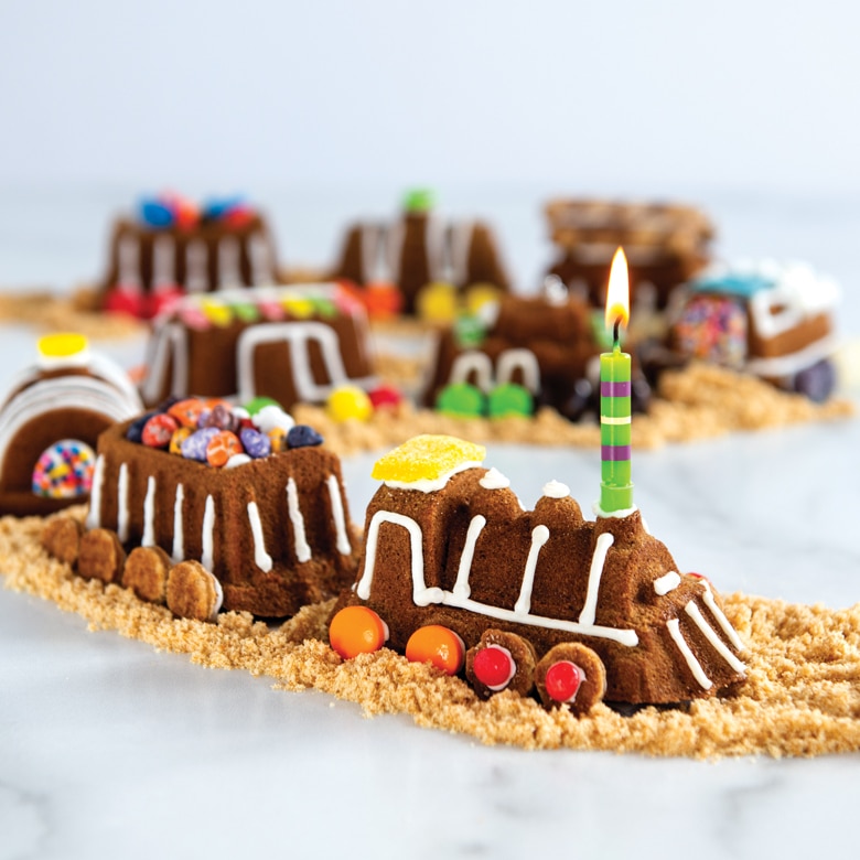 Train Cake Pan View 2