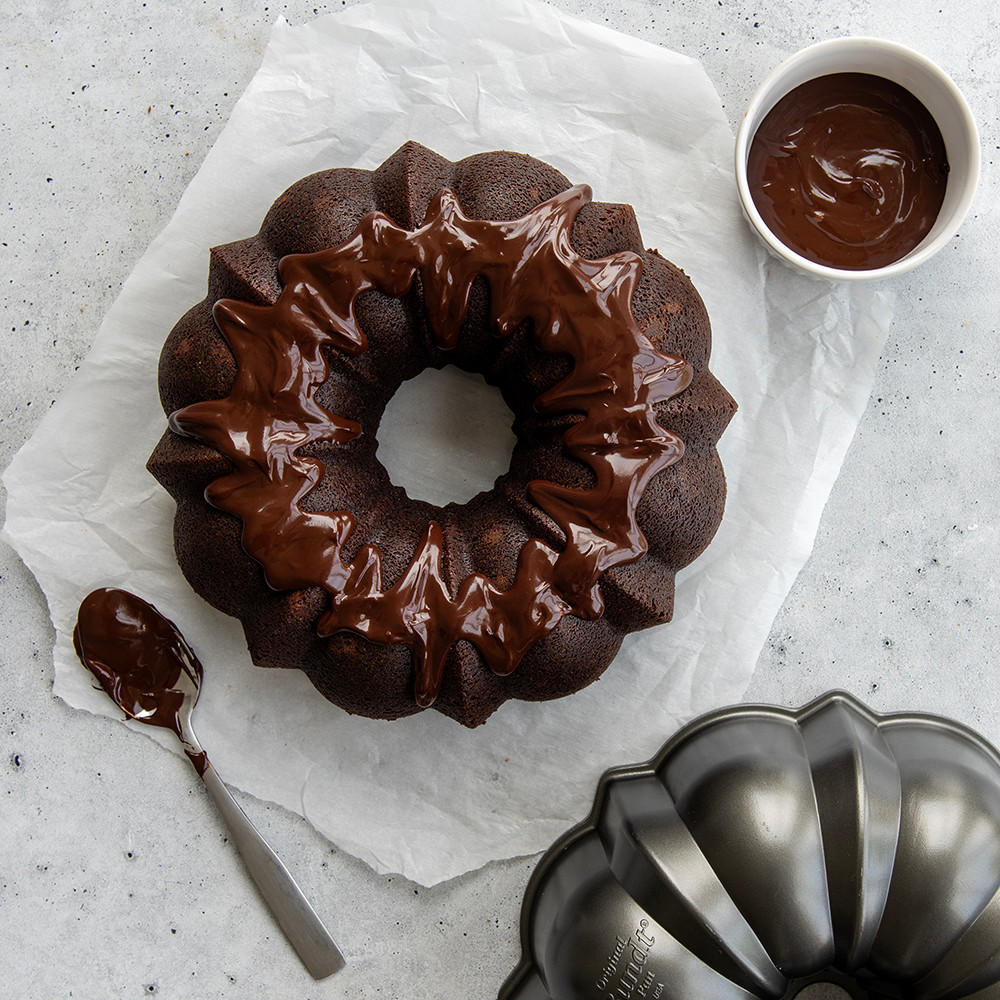 Original ProCast Bundt® Pan View 2