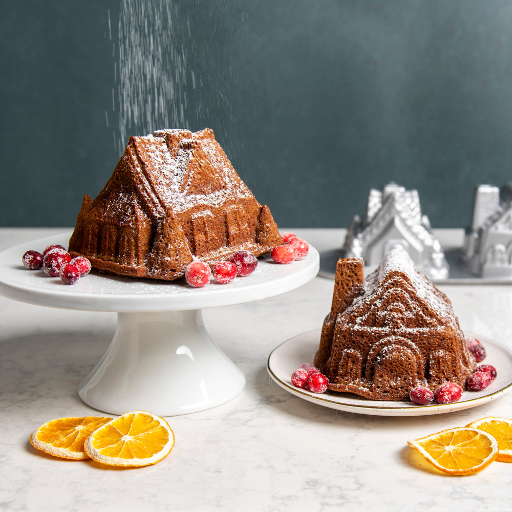 Gingerbread House Duet Pan View 2