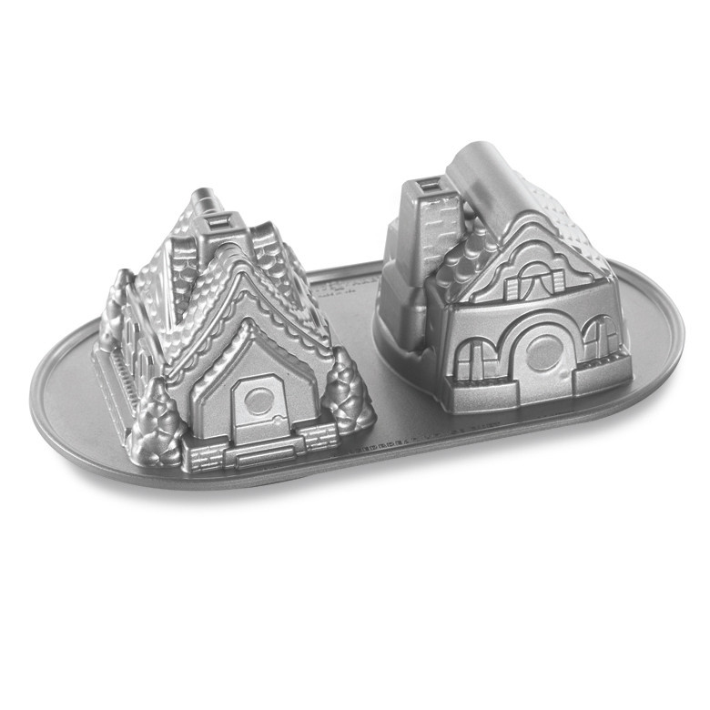 Gingerbread House Duet Pan View 1
