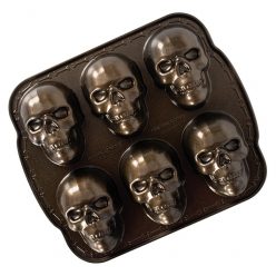 Visit Haunted Skull Cakelet Pan
