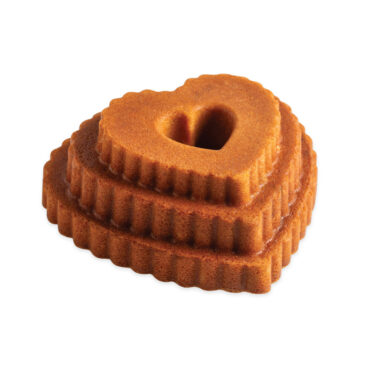 Plain Tiered Heart Bundt cake