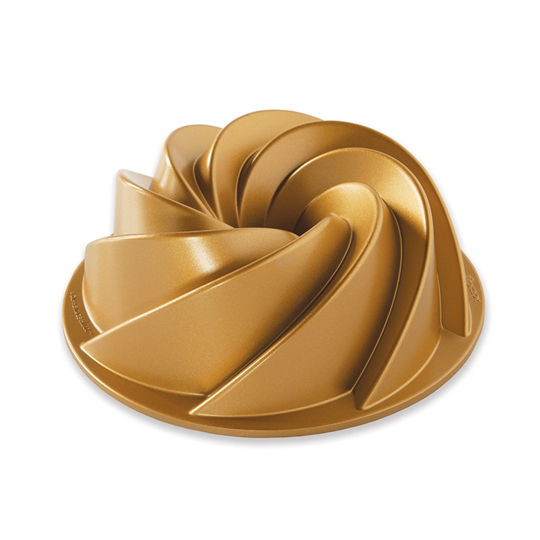 6 Cup Heritage Bundt® Pan View 1