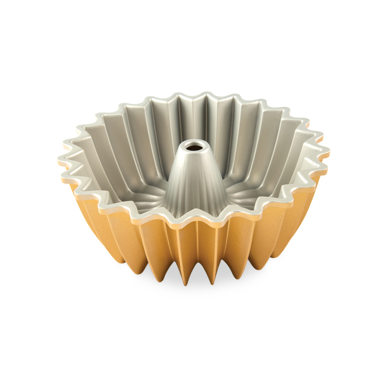 5 Cup Brilliance Bundt® Pan View 2