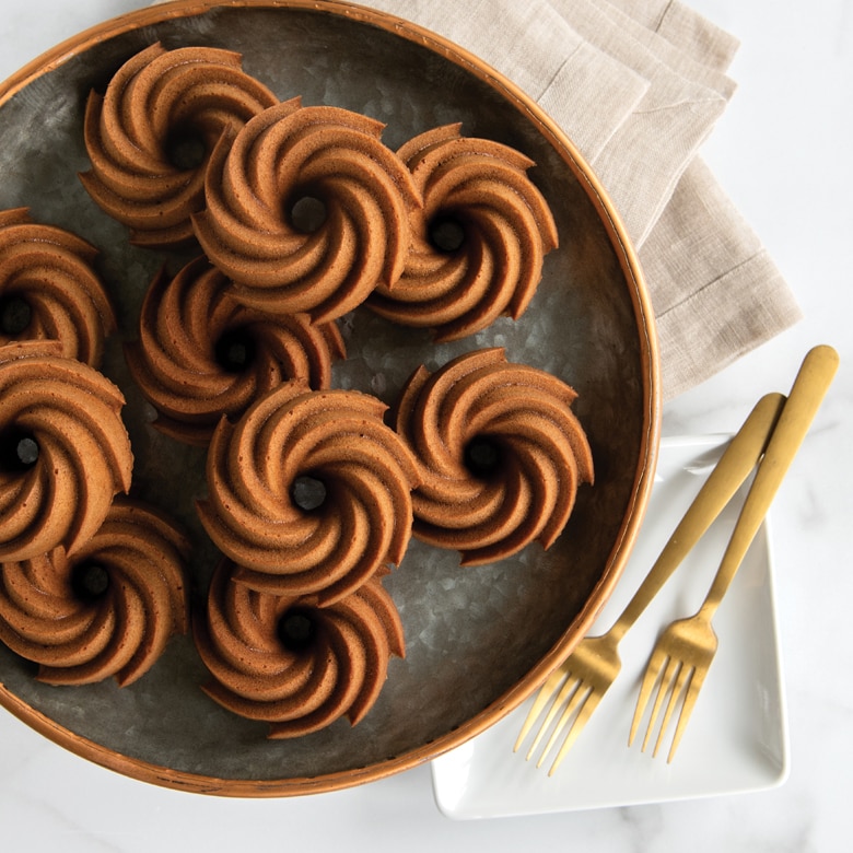 Heritage Mini Bundt Cake Pan View 2