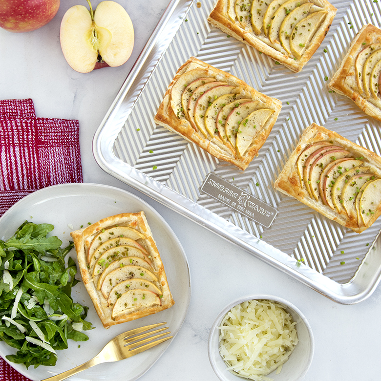 Visit Apple and Manchego Cheese Mini Galettes Recipe