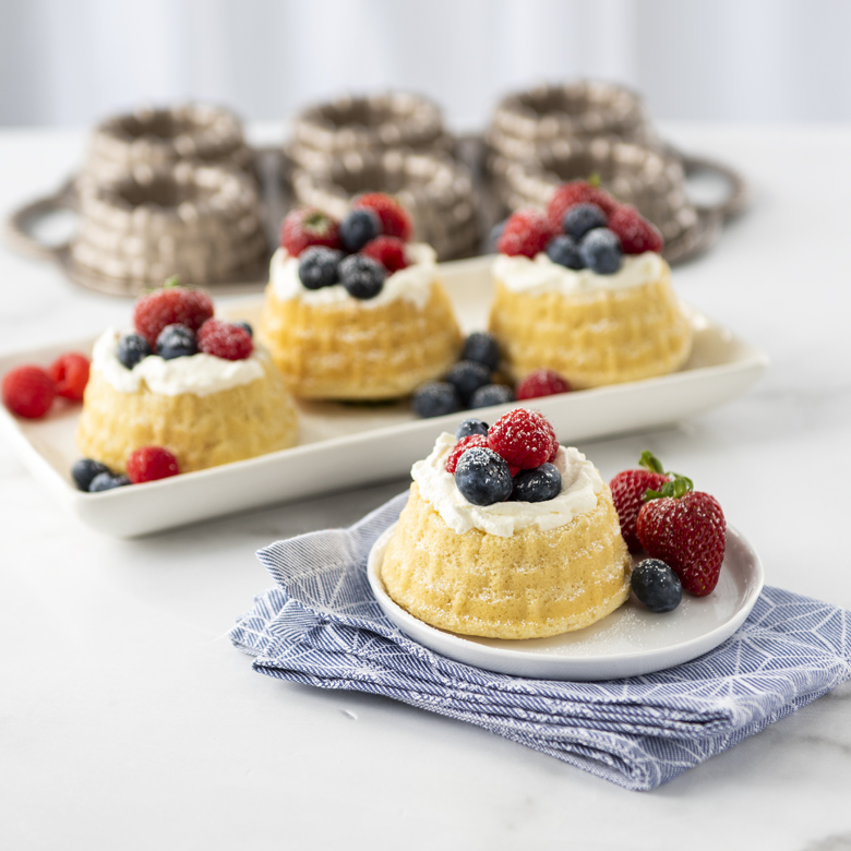 Visit Butter Shortcakes with Fruit Recipe