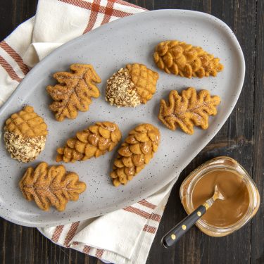 Visit Espresso Walnut Woodland Cakelets Recipe