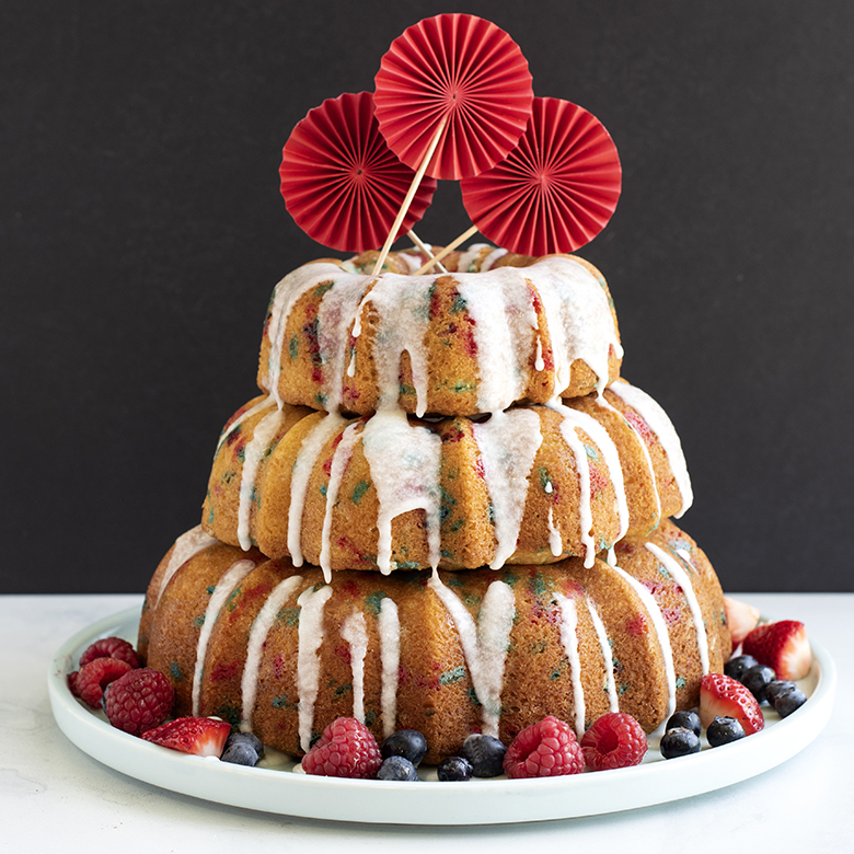 Visit Confetti Bundt Cakes with Vanilla Glaze and Berries Recipe