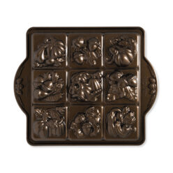 Visit Seasonal Squares Pan