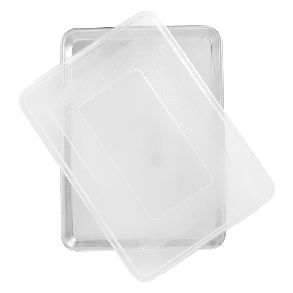 Naturals® Baker's Half Sheet Pan with Lid View 1