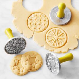 Our Favorite Gifts for Moms Who Love to Cook