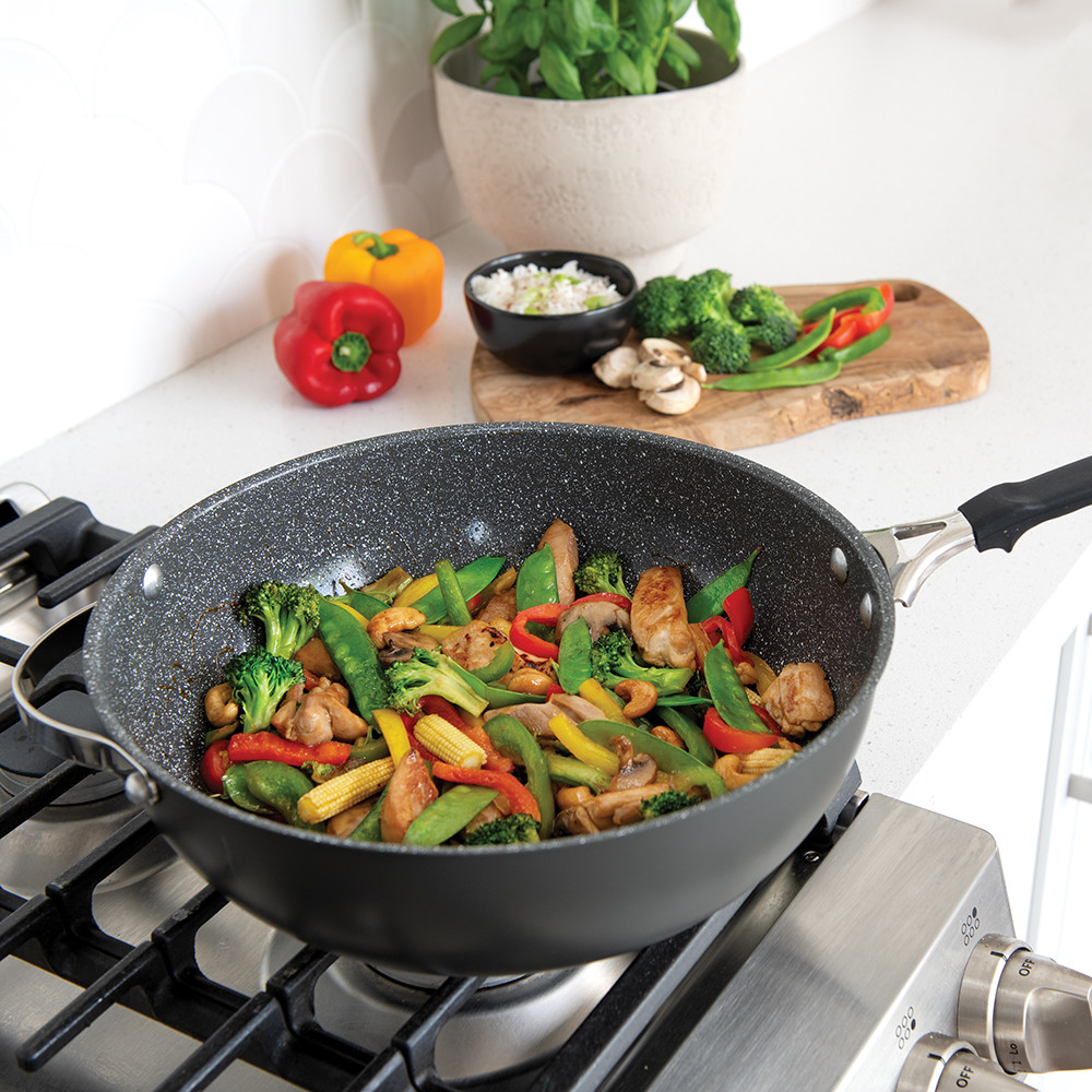 Verde Ceramic Nonstick 12” Wok View 2