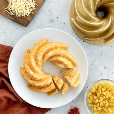 Visit 4 Cheese Macaroni Bundt Pasta Bake Recipe