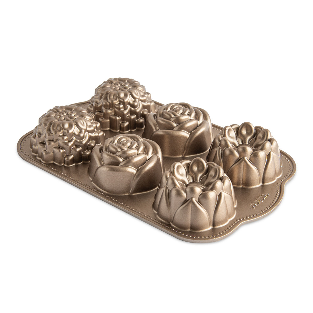 Floral Cakelet Pan View 1