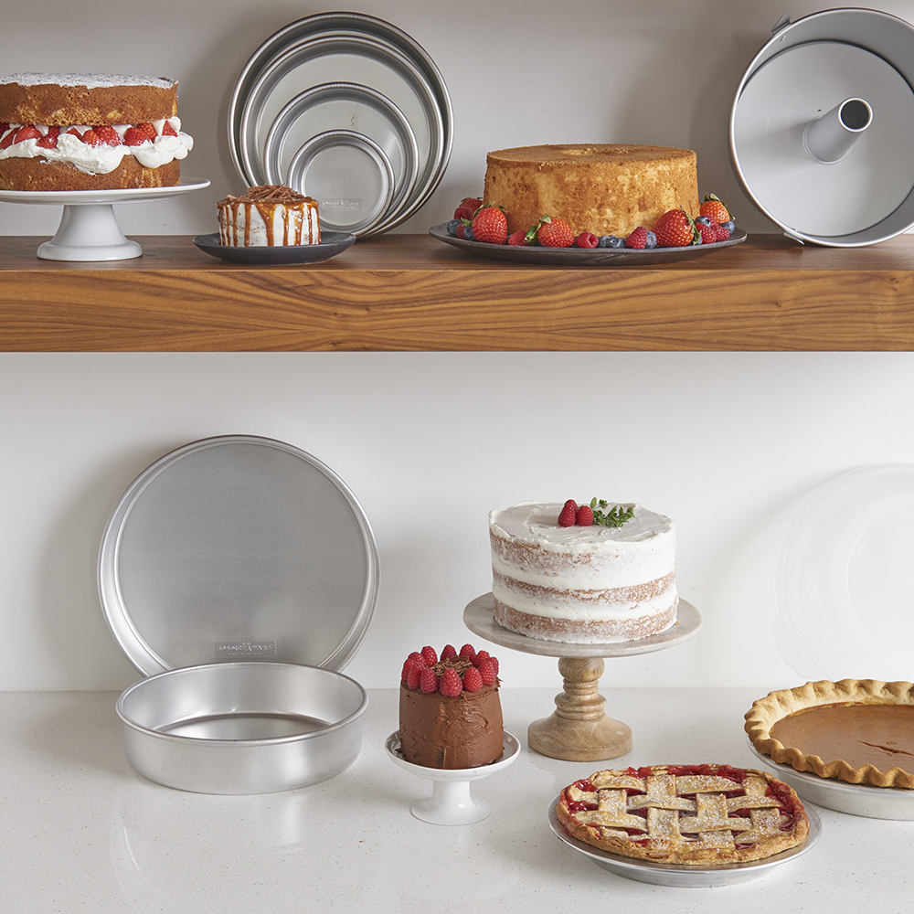 Round Cake And Pie Pans