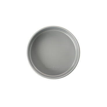 Nordic Ware aluminum round cake pan, 9-inch diameter with straight sides and natural silver finish