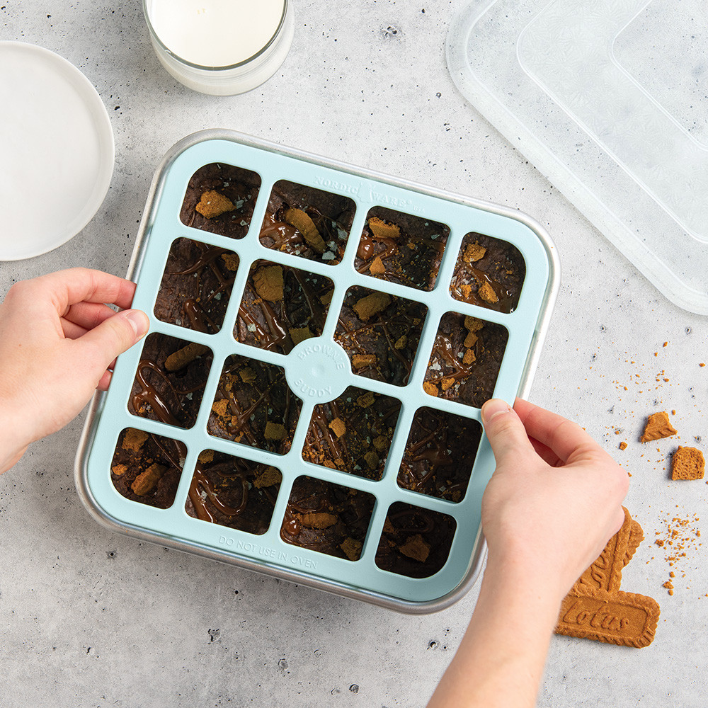 Brownie Buddy™ Baking Set View 2