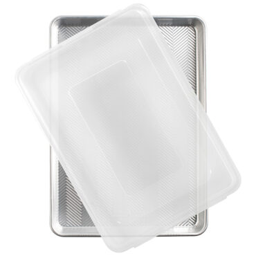 Nordic Ware Prism aluminum big batch pan with fitted lid, rectangular deep roasting pan in natural silver finish