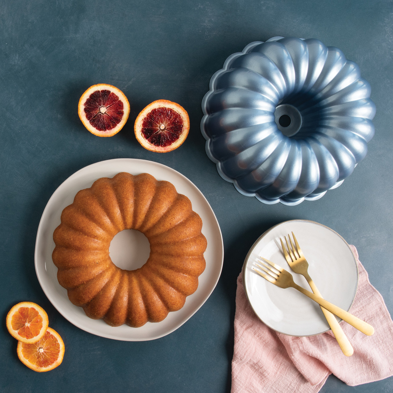 Formed Elegant Party Bundt® View 2