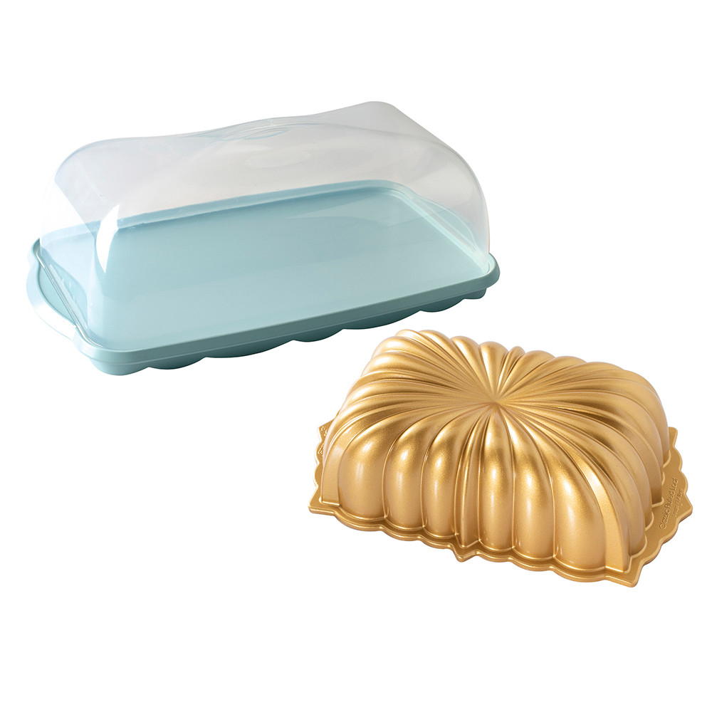 Cast Fluted Loaf Pan with Keeper View 1