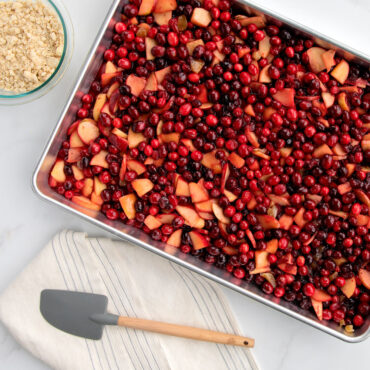big batch pan with berries