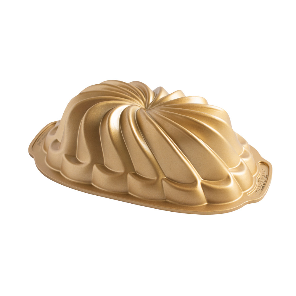 Pirouette Loaf Pan View 1