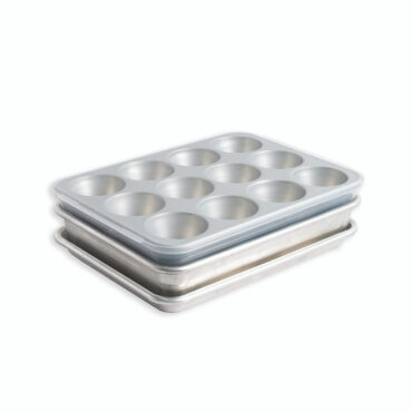 naturals 5 piece bakeware set nested on white background