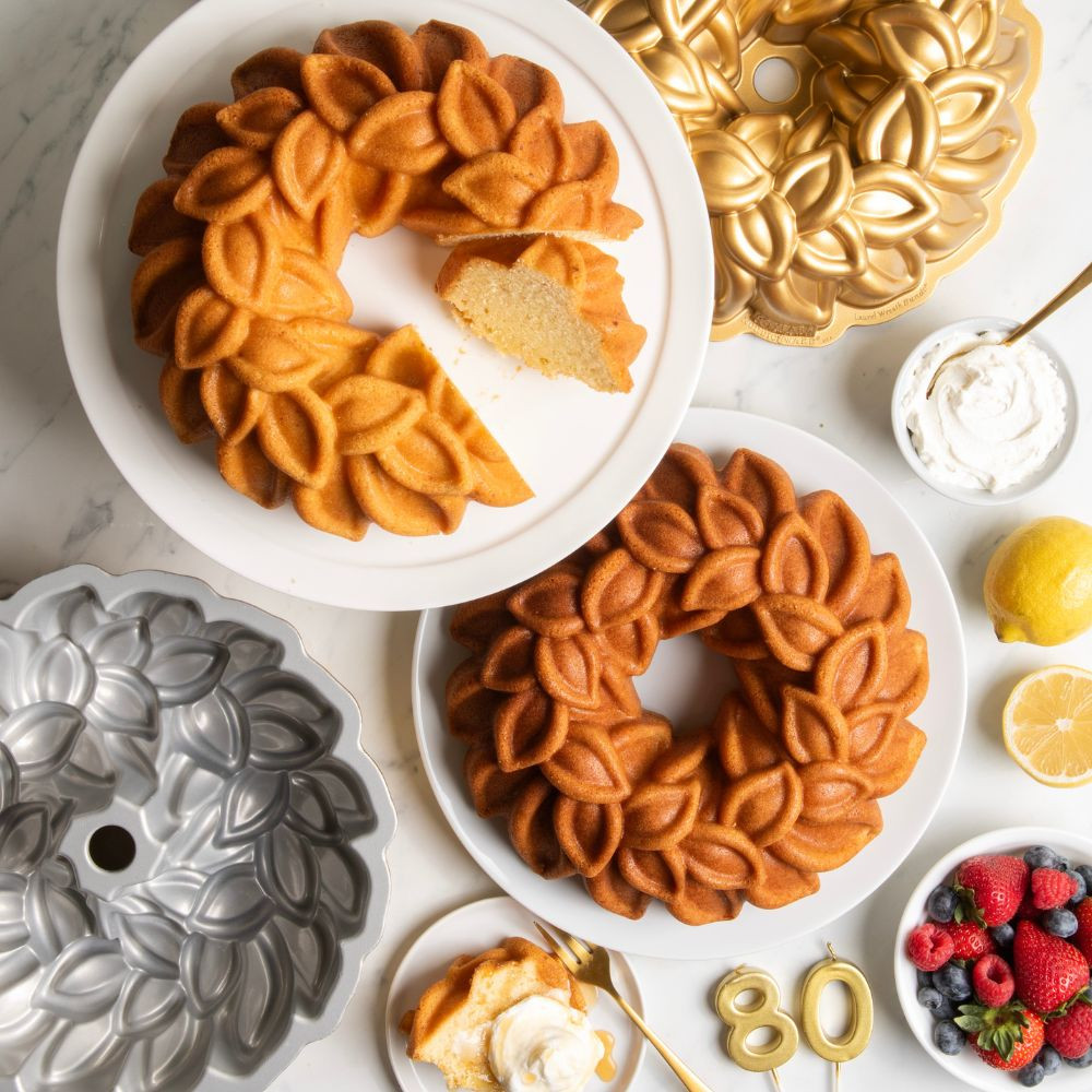 Laurel Wreath Bundt® Pan View 2