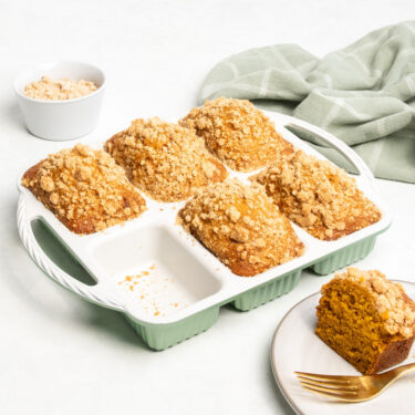 Visit Mini Pumpkin Loaf Cakes with Crumble Topping Recipe