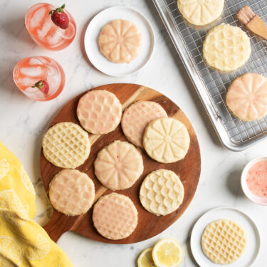 Visit Strawberry Lemonade Stamped Cookies Recipe