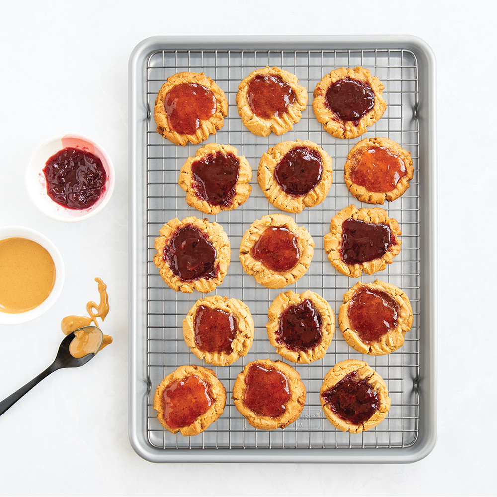 Brilliant Half Sheet with Oven-Safe Nonstick Grid View 2
