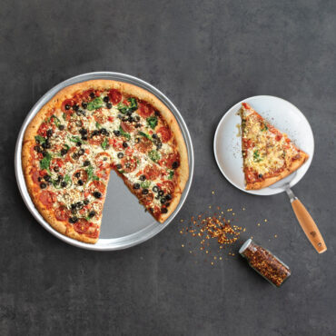 nordic ware 14 inch deep dish pizza pan with supreme pizza and cake server with wooden handle